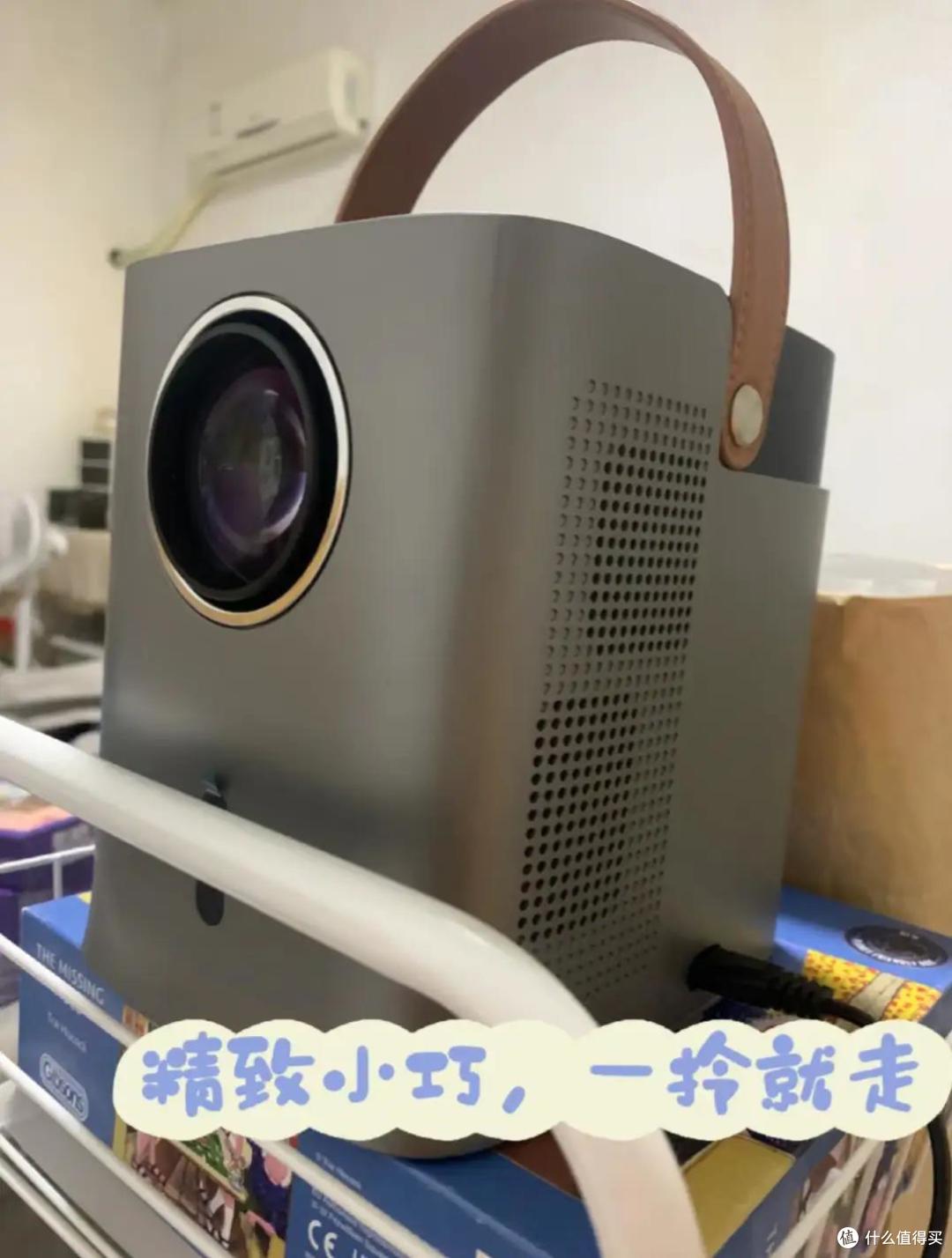 租房党的专属小天地,就由先科H5投影仪来打造
