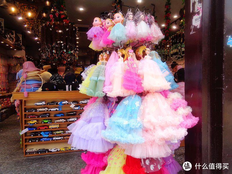 杭州人气最高的步行街“河坊街”,去吃地方美食,看历史文化风貌