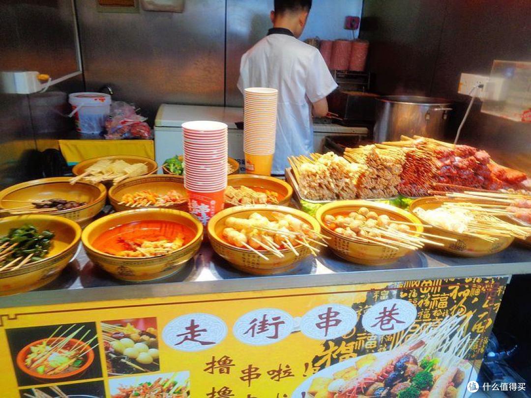 杭州人气最高的步行街“河坊街”,去吃地方美食,看历史文化风貌