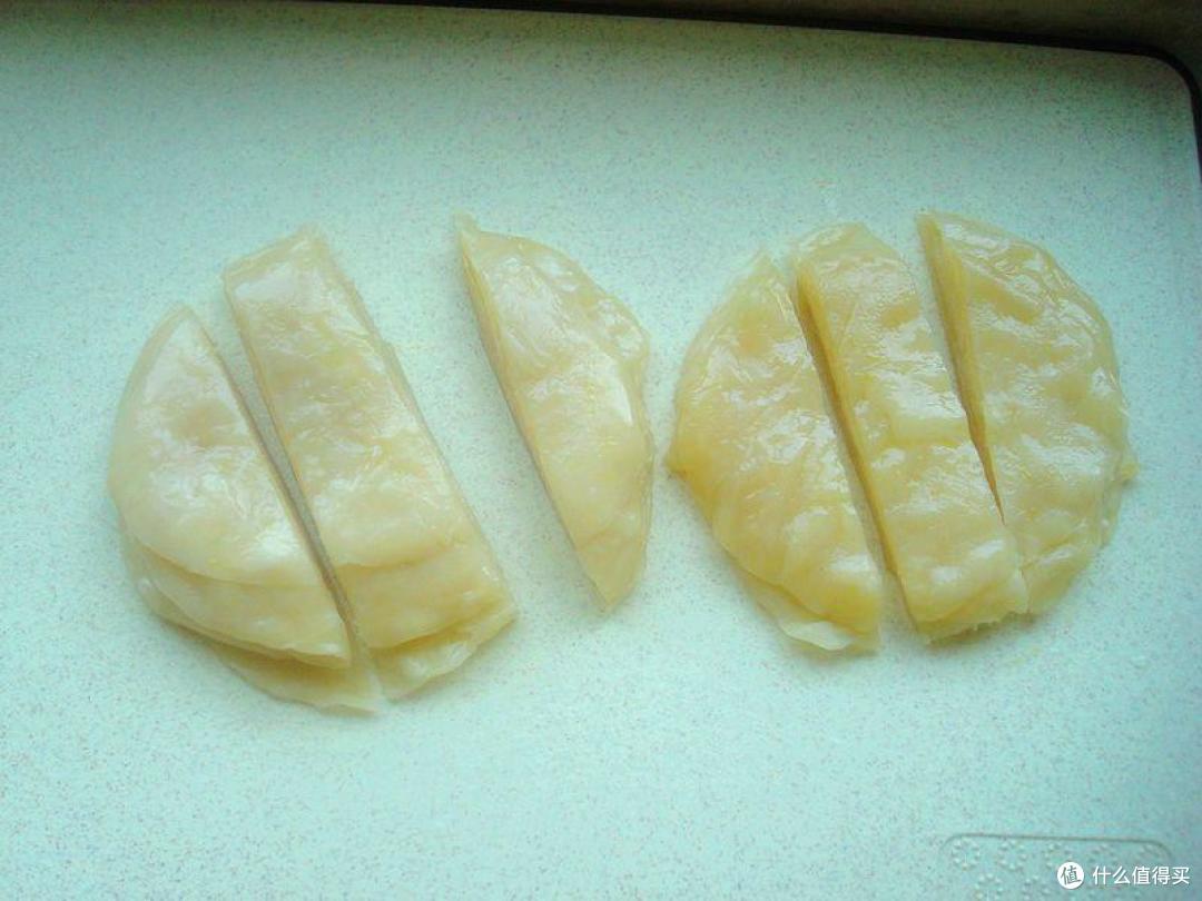 剩饺子皮大变身,饭菜合一,酸辣爽口又开胃,比凉皮都劲道
