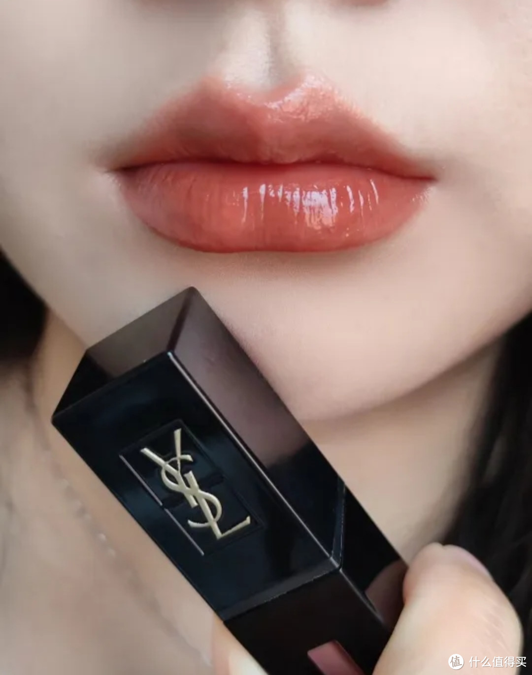 不是吧，这还不心动？ysl 610 vs MAC 602