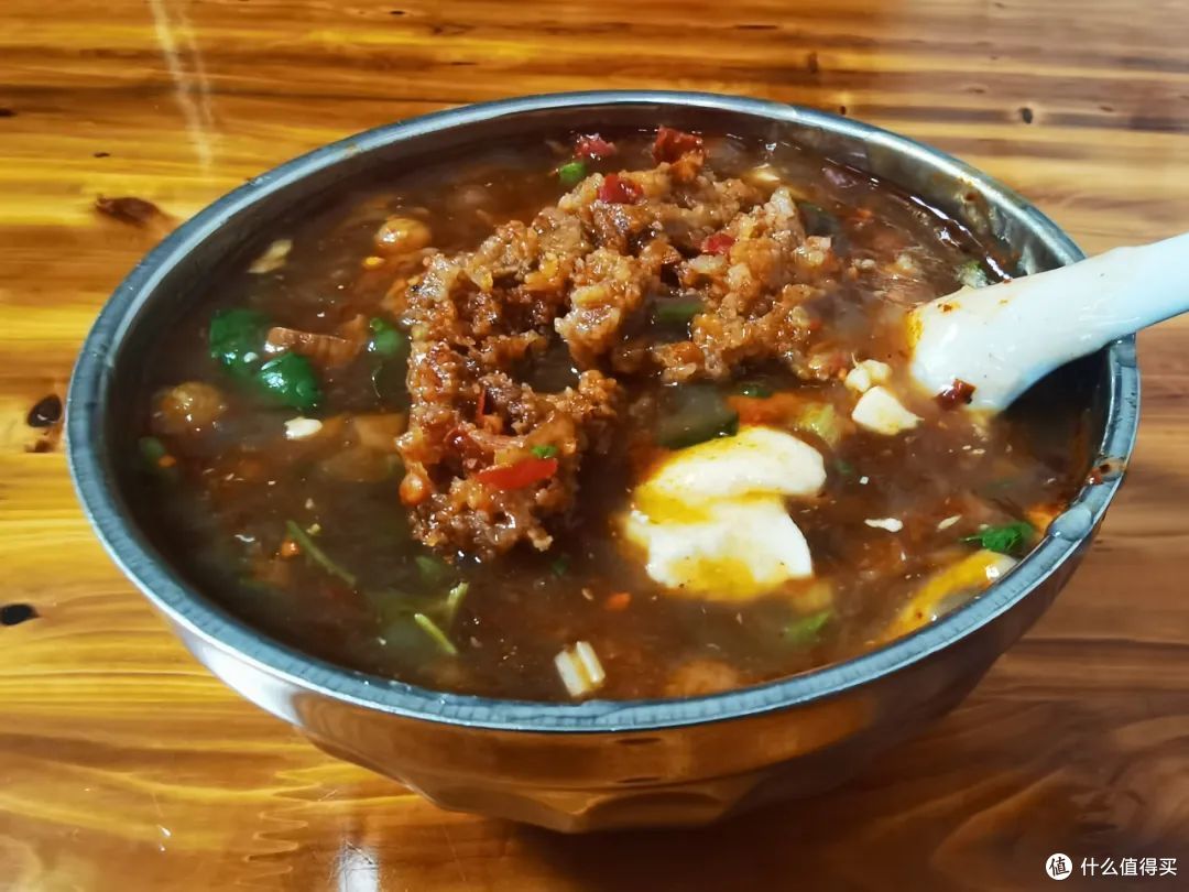这条高铁线上的城市,加起来顶中国美食半边天