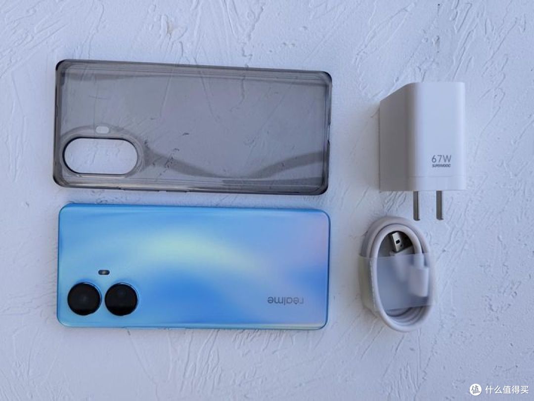 一千元可以拥有的精致——真我10 Pro+