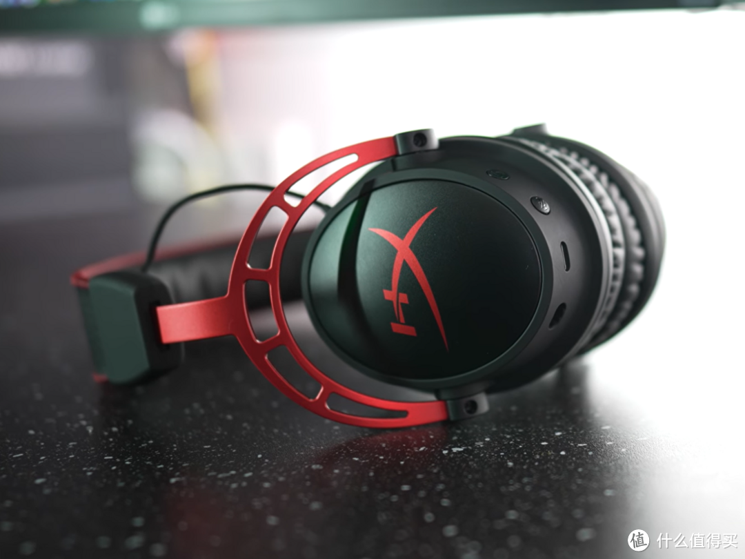 350小时超长续航的游戏耳机——极度未知（ HYPERX）阿尔法无线游戏耳机