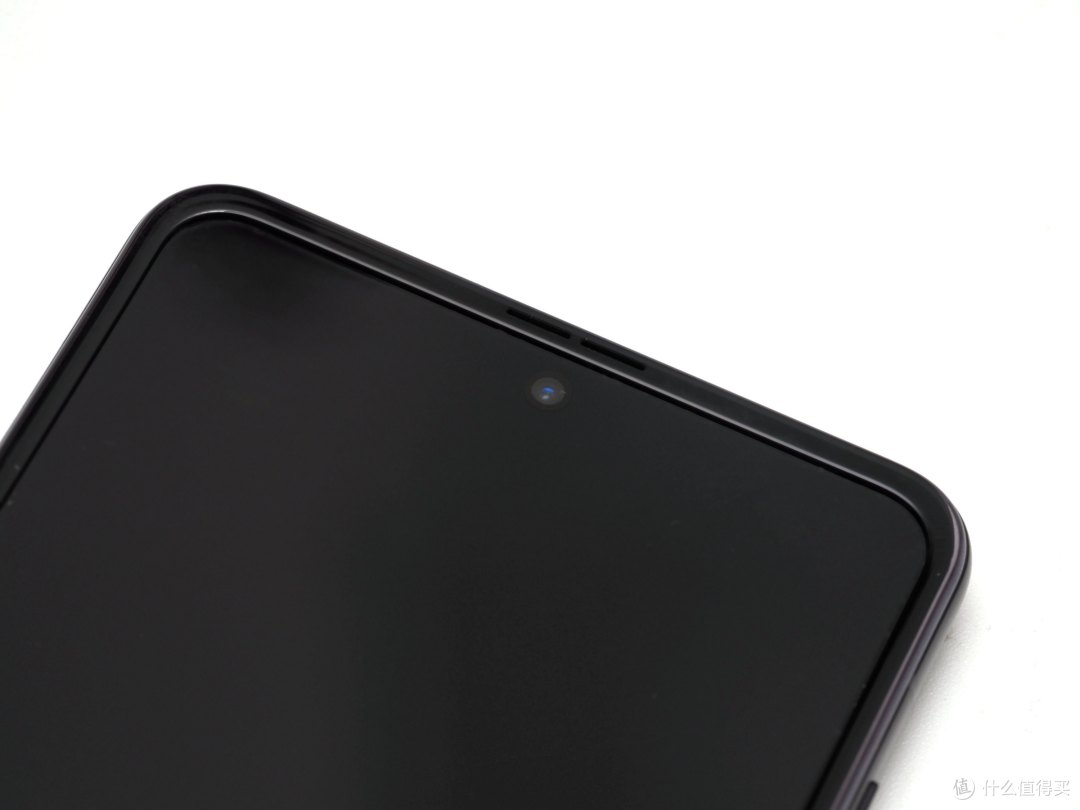 “买一送一”的vivo X Flip:翻着跟头到手心!