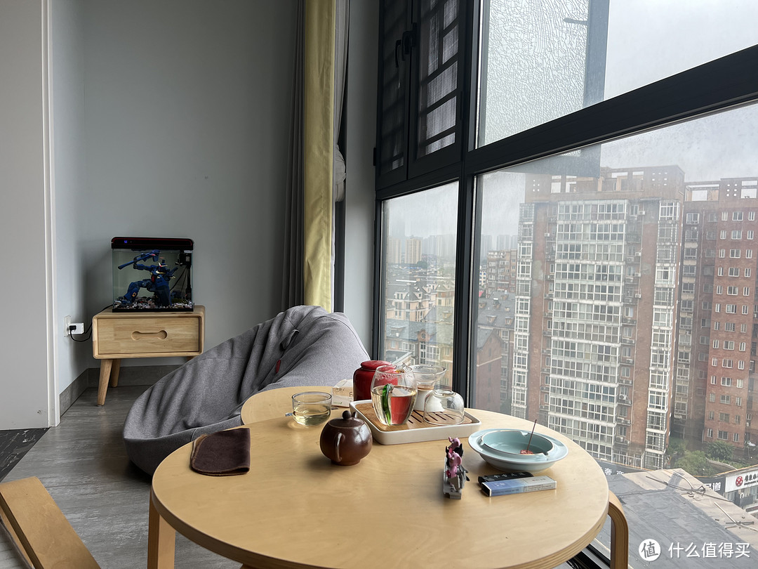 整备阳台:焚香、品茗、听雨、赏鱼,快哉快哉