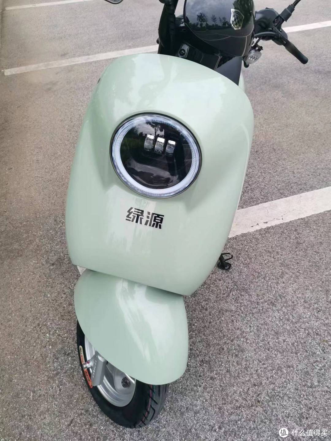 2099元入手绿源60V电瓶车：1Kw液冷电机？陶瓷刹车？