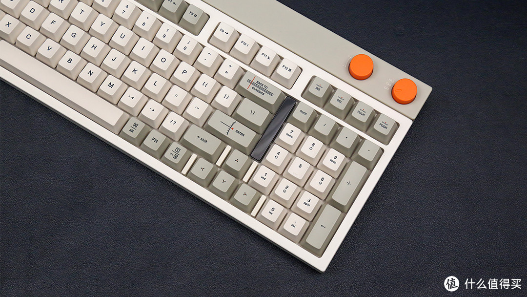 Lofree洛斐BLOCK小方三模机械键盘评测：复古风格，极简设计