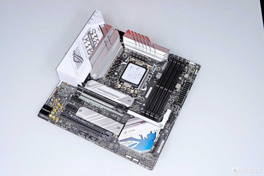 风冷的小钢炮,4060Ti 魔龙 + 13700K + 金士顿 DDR5 + 冰立方 620 数显版+ 星曜 X4 PRO 装机实战