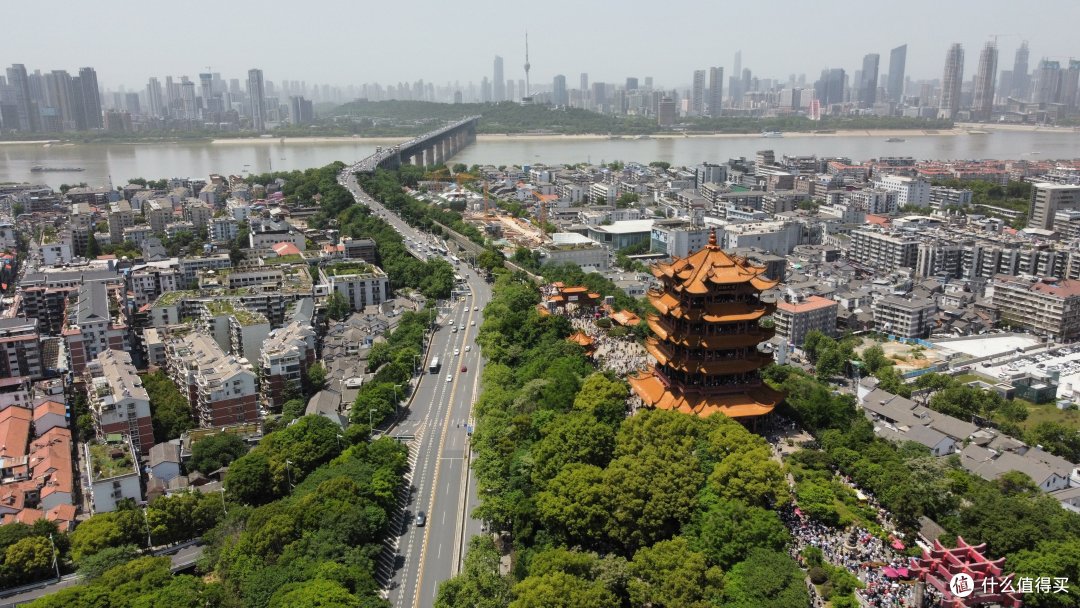 5万人的黄鹤楼被挤爆,隔壁红楼-辛亥革命武昌起义纪念馆却没什么人?
