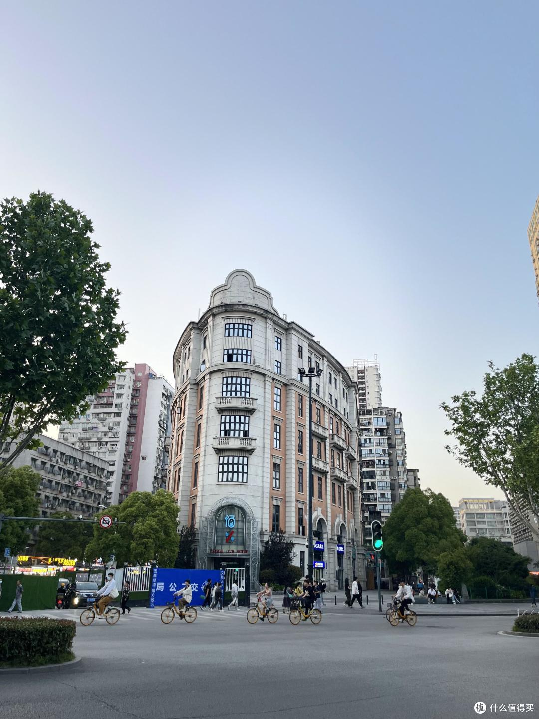 5万人的黄鹤楼被挤爆,隔壁红楼-辛亥革命武昌起义纪念馆却没什么人?