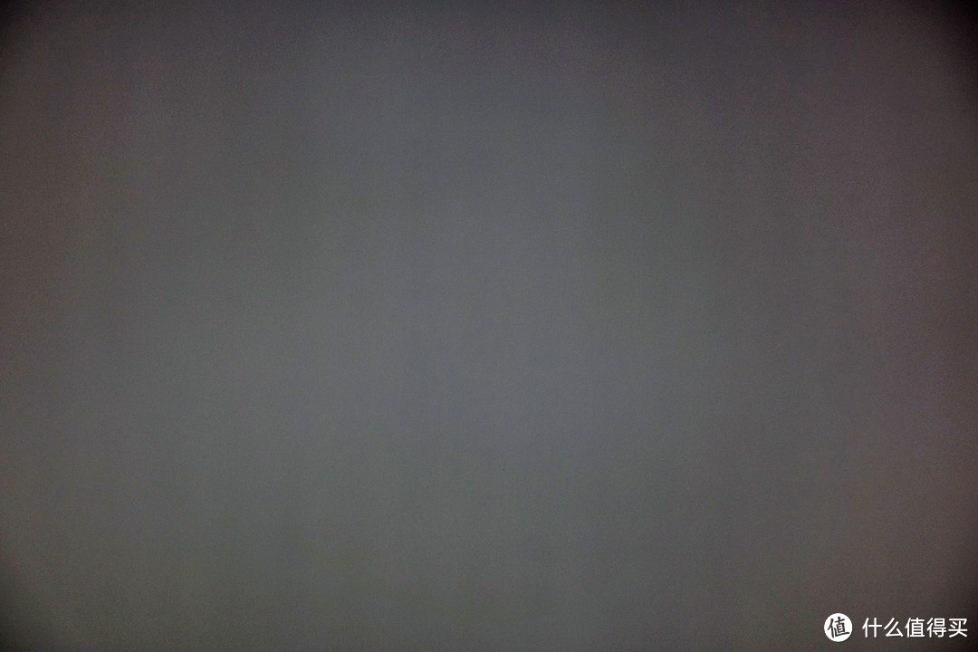 索尼 inzone m9 各位618买到的这款电竞显示器有没有白色屏幕时出现斑马纹的垂直竖条