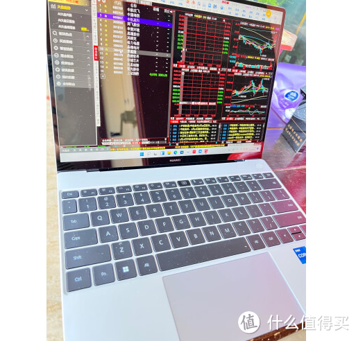 搭载第11代i5-1130G7处理器的华为 MateBook X还有看点吗？