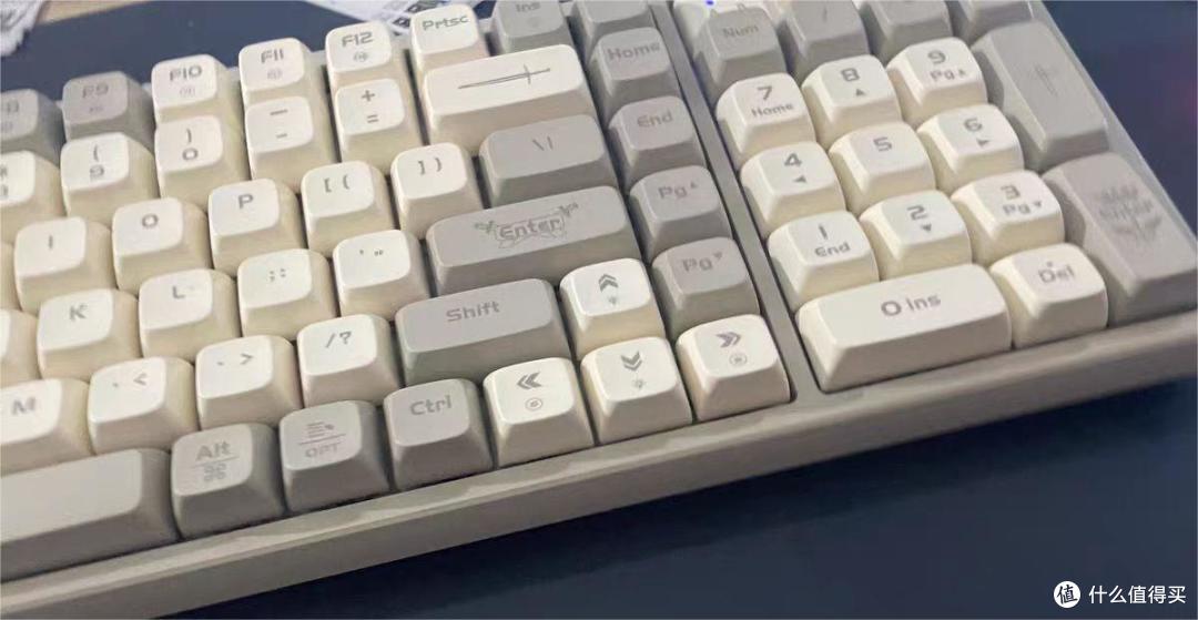 ​你是否厌倦了使用公司提供的烂键盘和鼠标，想要尝试一下更为清爽的工具？