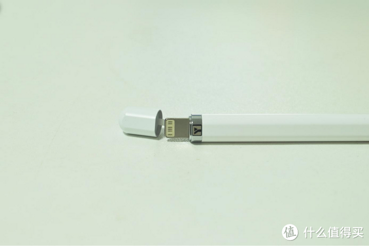 Apple Pencil 与淘宝上一两百块的电容笔有什么不同？