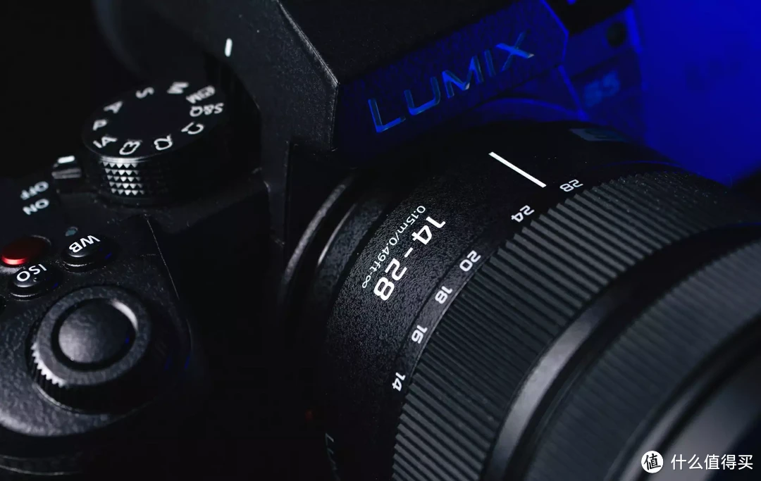 超广角，爱上它却是因为微距：松下Lumix S 14-28mm F4-5.6