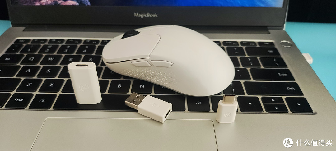 第一次见这么多接收器的鼠标,Keychron M3 mini鼠标使用体验