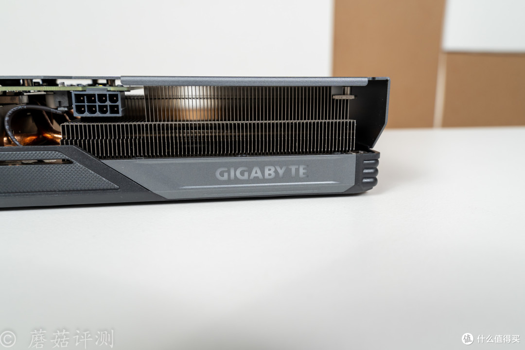 小巧精致,性能优异,技嘉RTX4060 Ti GAMING OC魔鹰甜品显卡 评测