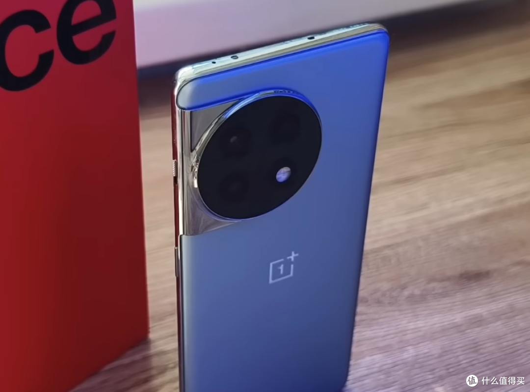 12GB+256GB仅2579元,5000mAh+100W,骁龙8+旗舰大力度让利