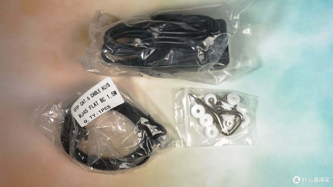 为醋包饺49入国 - 极空间Z2S 开箱