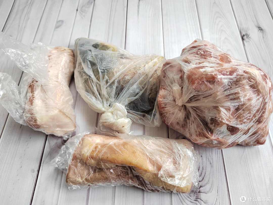 江西婆婆退休后,坚持给儿媳送菜,走红朋友圈,网友:活明白了