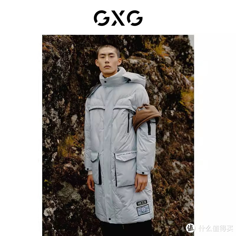 反季大促销，全球时尚品牌清仓羽绒服特价。