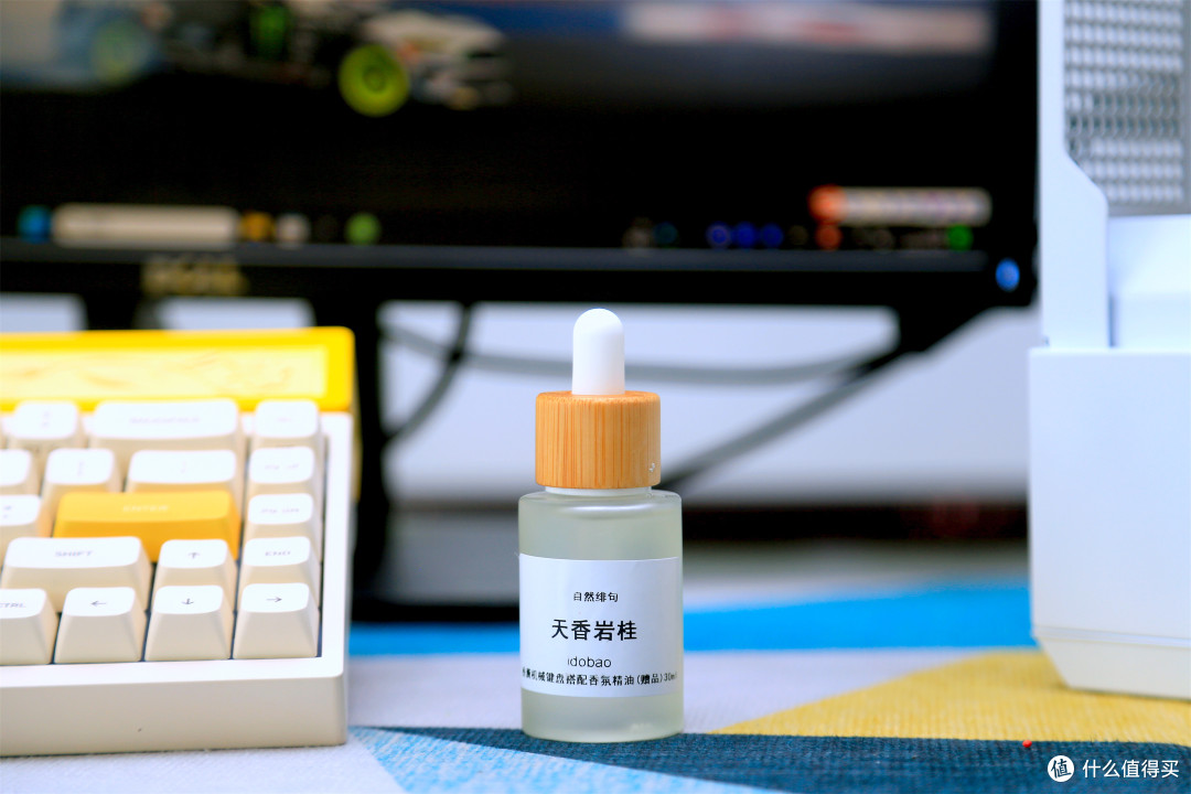 机械键盘遇见香薰，谁能想到电脑外设还能这样玩？