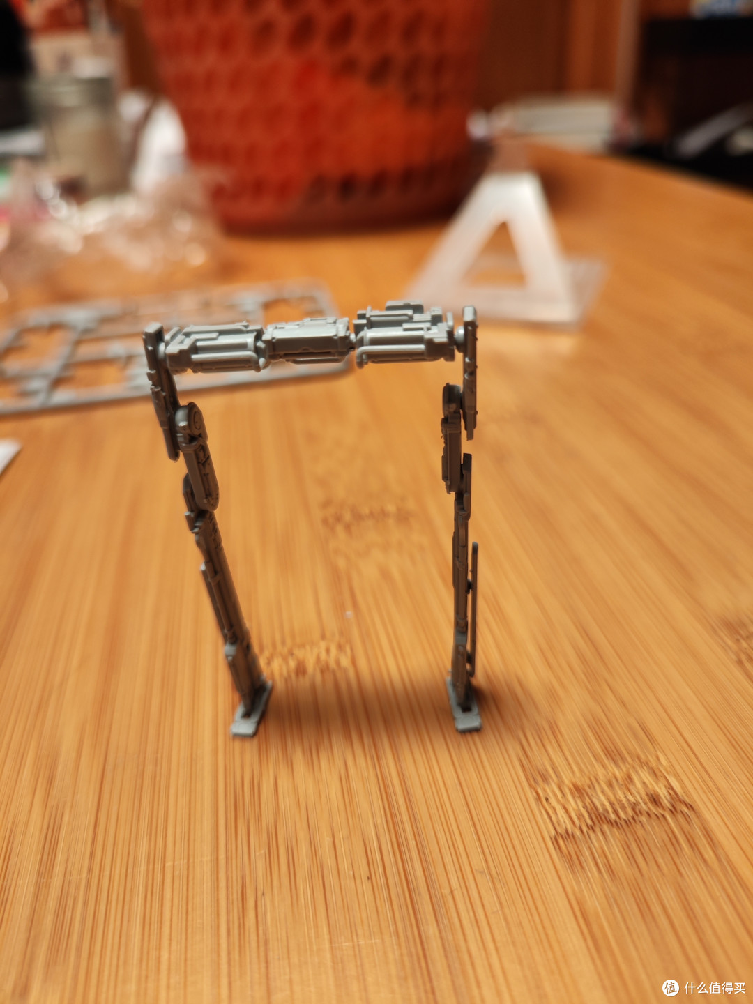 极其简陋的门框