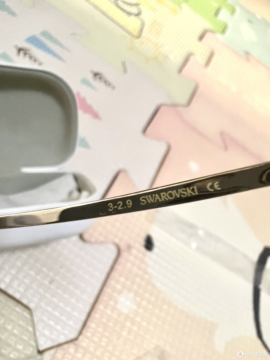 亦朴素亦精致的防晒墨镜