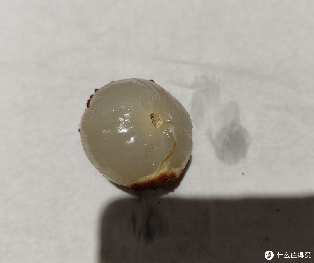 冰冻荔枝可解暑,荔枝吃出优质蛋白,挑选需谨慎,胆小敏感值友注意避让!