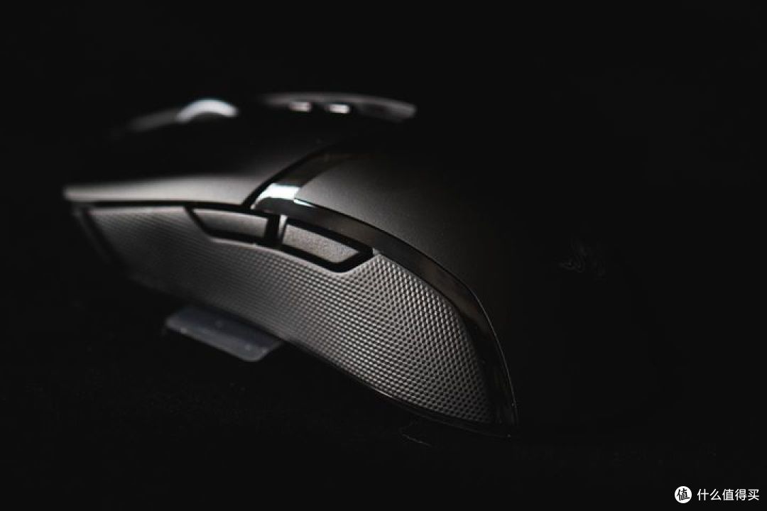 重量、RGB、性能,我全都要!——雷蛇眼镜蛇专业版开箱上手分享