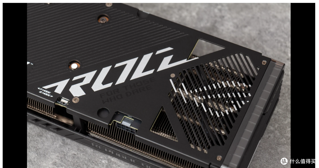 华硕 ROG Strix GeForce RTX 4060 评测:入门级的主流显卡也要霸气三风扇