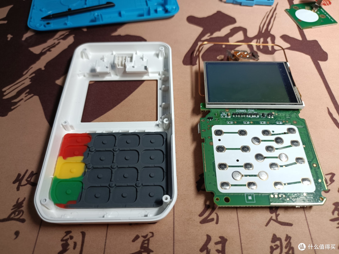 翻箱底找到个刷卡机,拆开看看什么情况!
