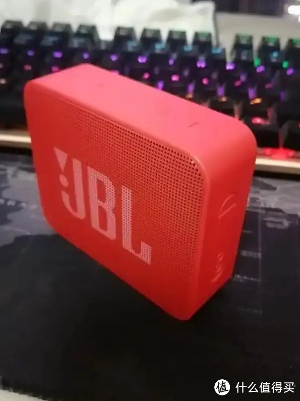 JBL GO ESSENTIAL音箱，口袋里的好音乐
