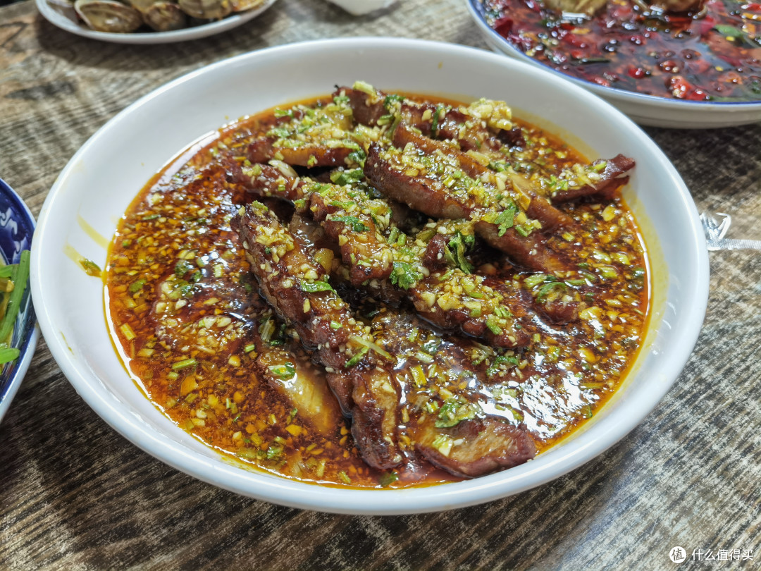 另一版的红油肉,每个饭店做的都会略有差异,各有特色