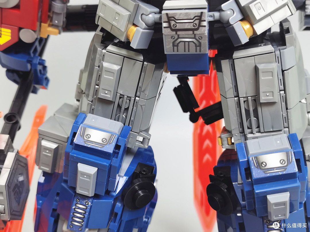 “我，擎天柱，特帅！”