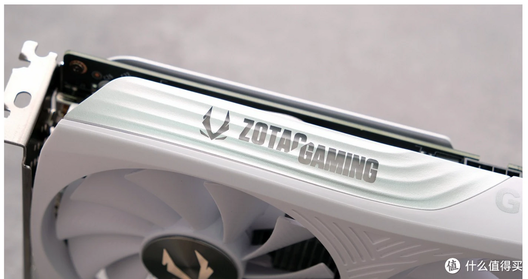 ZOTAC GAMING GeForce RTX 4060 8GB White Edition - 两三千就能享受 DLSS3 加上优质的光追性能