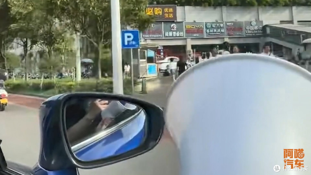长沙禁止汽车鸣笛,司机各显神通,这事地不地道?你怎么看?