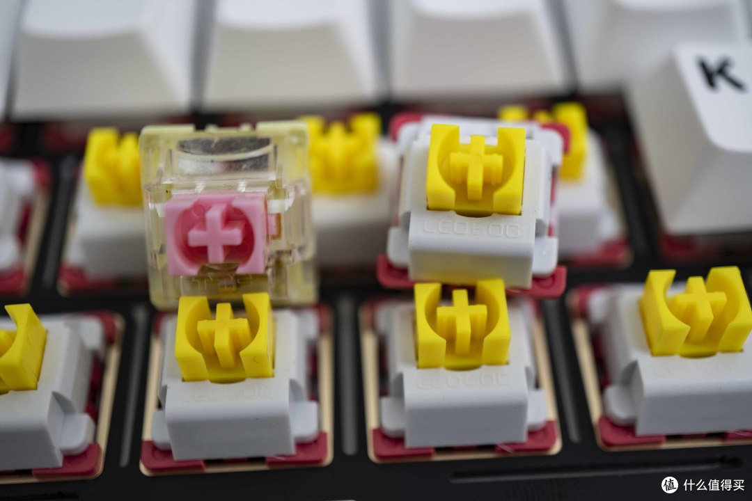 与金粉轴对比