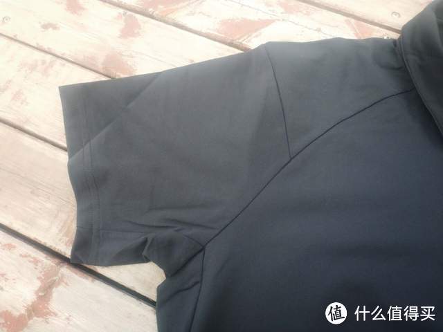 防晒速干、轻透舒适：黑冰夏季POLO衫、短裤、鸭舌帽