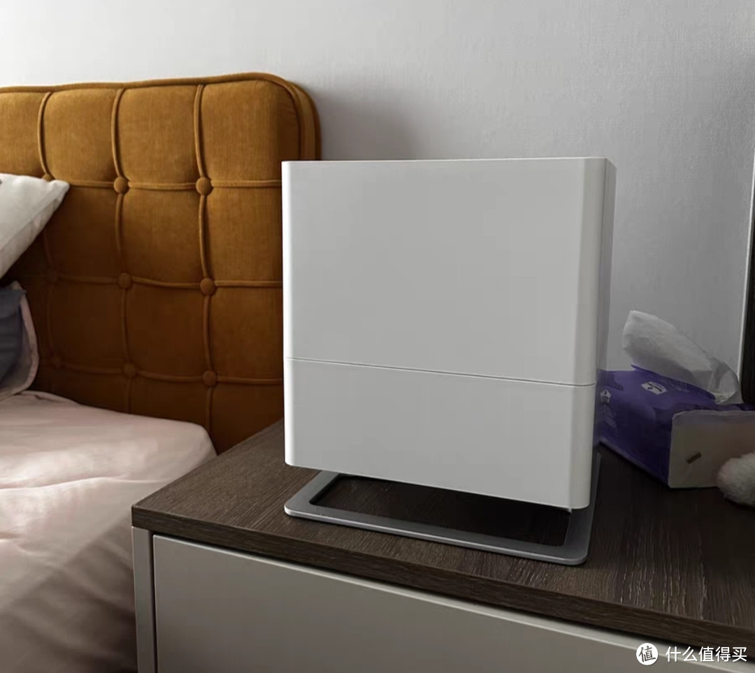    斯泰得乐Stadler Form无雾加湿器是一款出色的家用智能恒湿空气冷蒸发低噪加湿器。