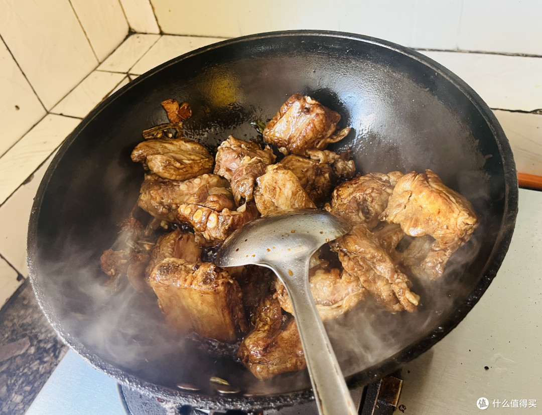 夏天也要多吃肉!生日大餐之红烧排骨制作分享!