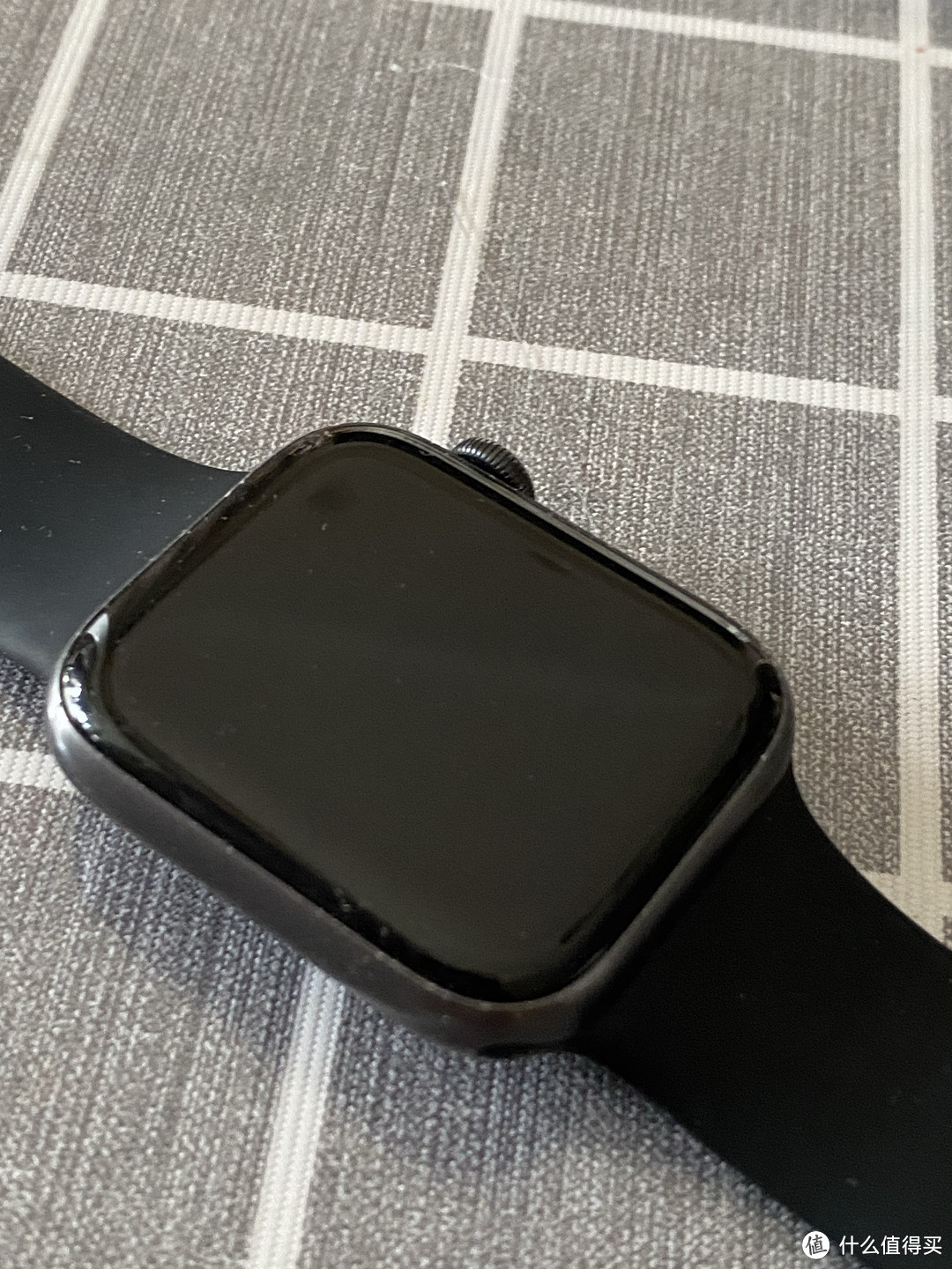 续航只要增强三四天绝对是值得购买的智能手表！可惜Apple watch 只有一天续航