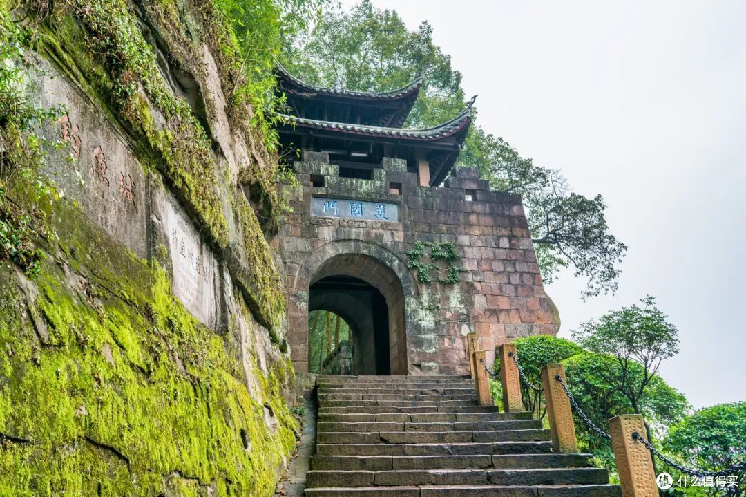 打开这座魔幻城市的N种方式……