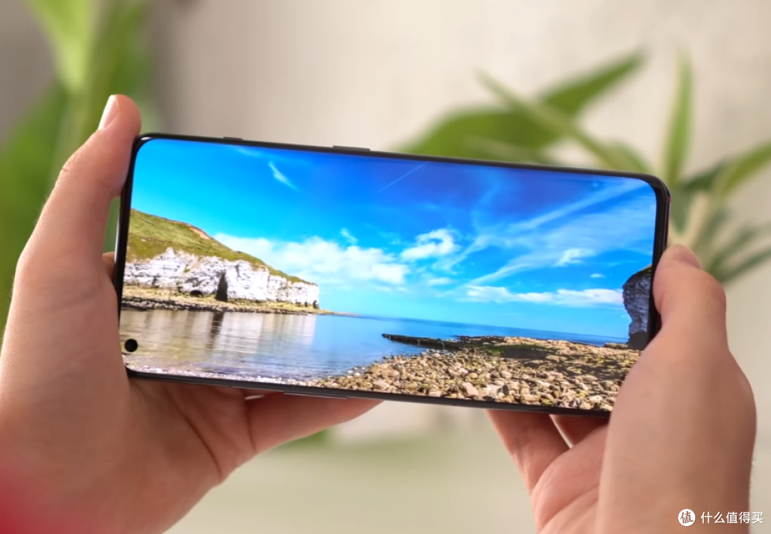 一加“不讲武德”,16GB+2K屏+5000mAh,跌到3599元击败小米