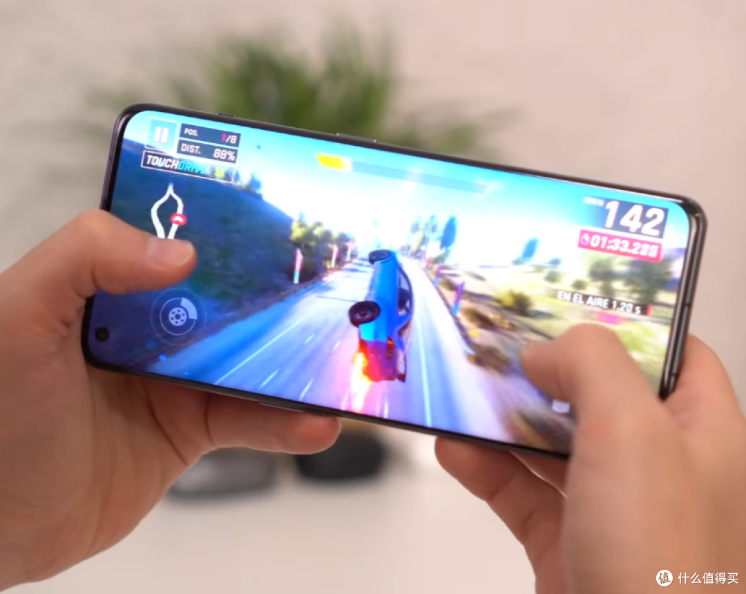 一加“不讲武德”,16GB+2K屏+5000mAh,跌到3599元击败小米