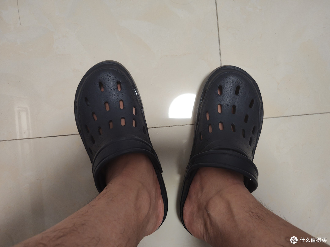 篇五:爆料-购物-晒单一条龙 skechers 斯凯奇 男士洞洞鞋 243041