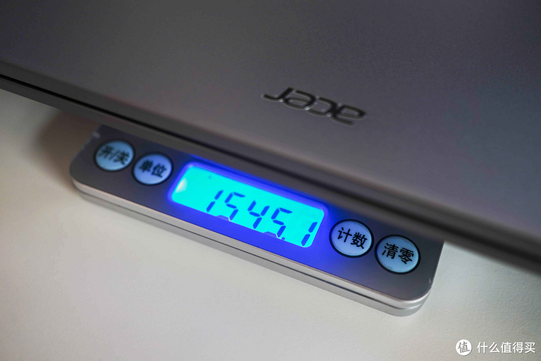 OLED高刷屏+RTX4050光追的高性能轻薄本丨宏碁非凡X 2023拆解评测