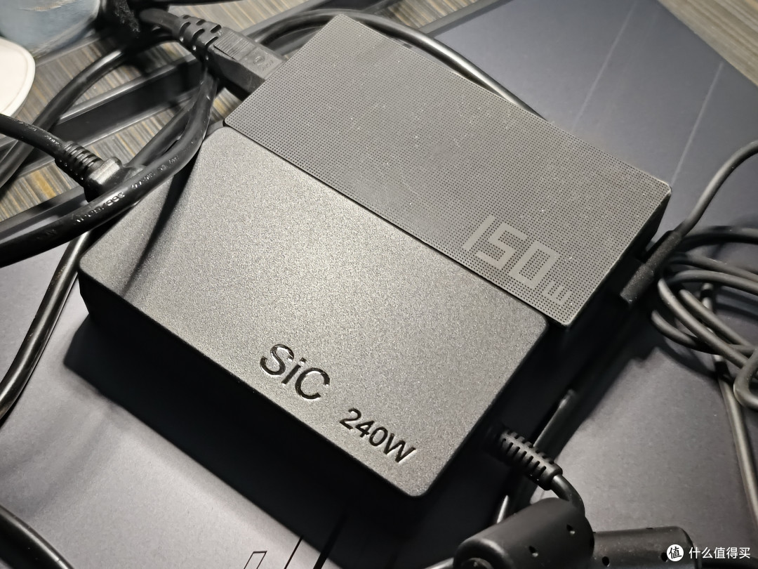 Zen4 R7+RTX4060=实惠的6K价位神机——机械革命蛟龙16S