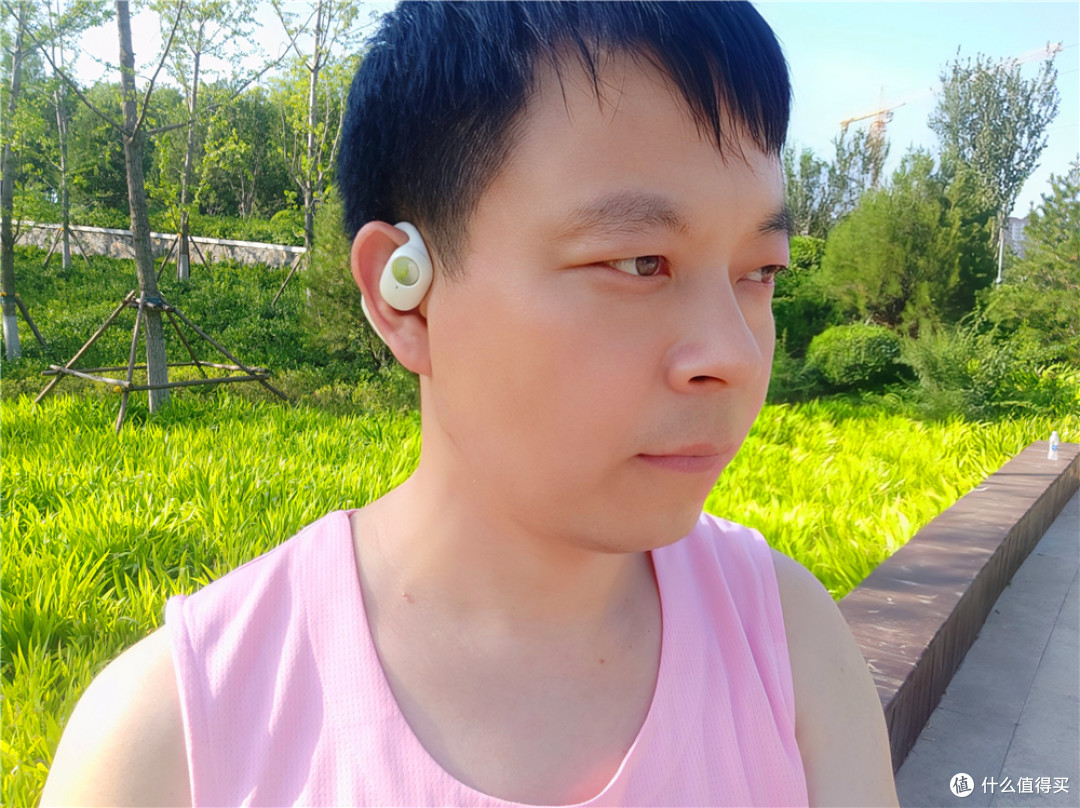 南卡OE PRO创新开放式耳机，0压0感，佩戴不止舒适，音质更胜一筹